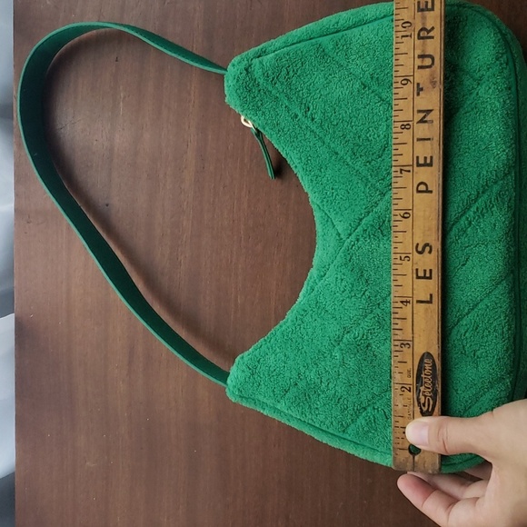 H&M green fuzzy shoulder bag purse - Picture 2 of 7